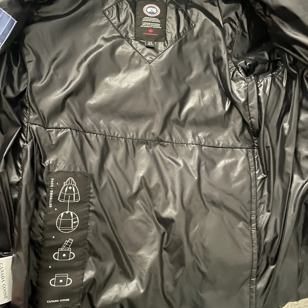 Canada Goose Kids Black Puffer Jacket - Picture 4 of 6